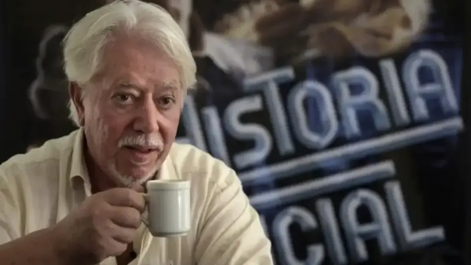 Почина режисьорът на отличения с „Оскар” филм „Официалната версия”