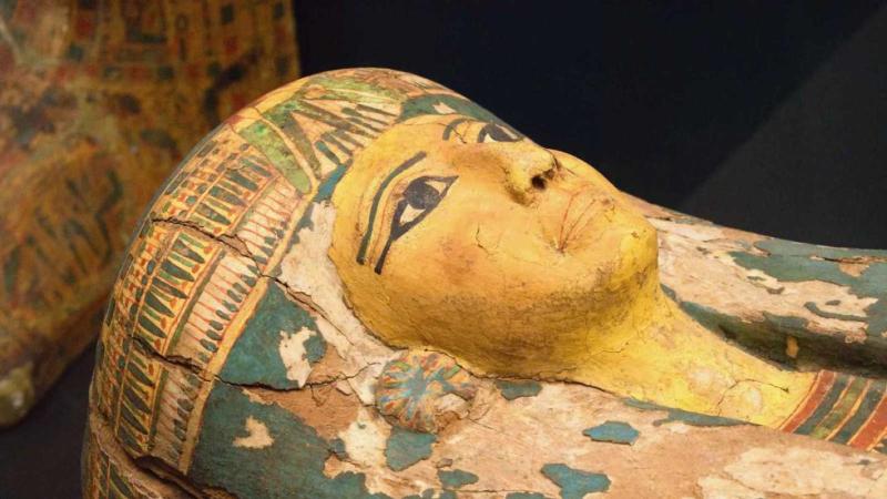 Археолози откриха откъс от ,,Илиада“ в египетска мумия