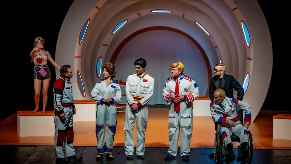 Илън Мъск, Тръмп, Путин и Урсула фон дер Лайен гостуват в София през юни