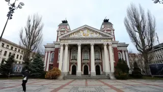 Зам.-министър Росица Велкова: Театри, музеи и галерии са извън обхвата на 10% съкращения