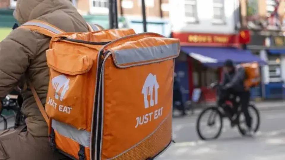 Takeaway прекратява дейността си в България от септември
