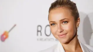 Слушаме Шостакович и Чайковски в изпълнение на над 3-вековна цигулка в зала „България”